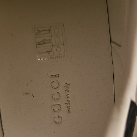 Preloved Gucci Ace Sneakers- Rhinestone Snake - Picture 6 of 9